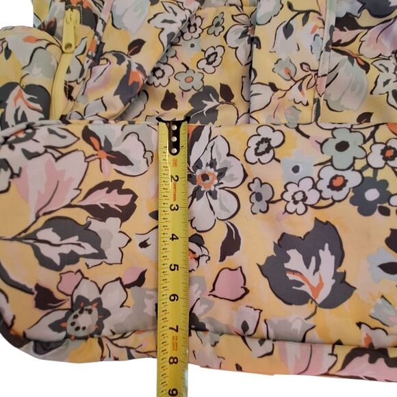 Vera Bradley Sunny Garden ReActive Backpack Sport Bag Yellow Floral Huge NWOT - Picture 10 of 16